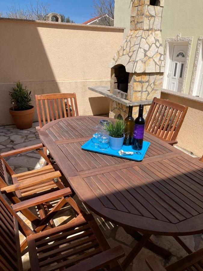 Holiday House Matej ヴィル エクステリア 写真
